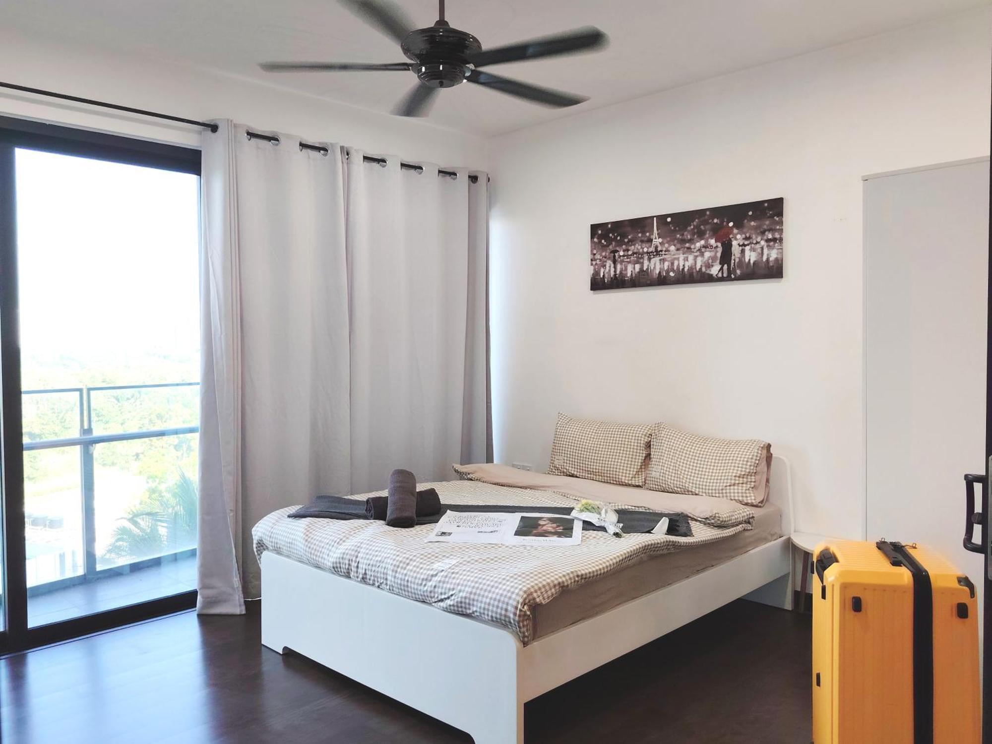 Almas Suites Poolview Netflix 100Mbps Bystay Nusajaya  Kültér fotó